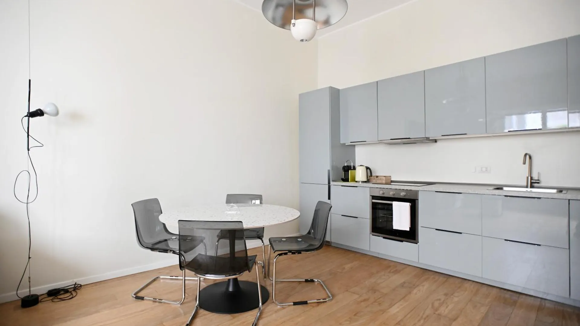 Apartment L'Arche Comfort & Relax - Urban Avenue House Milan Italy